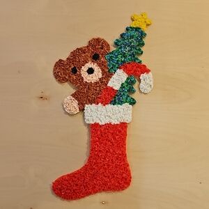 Vintage Popcorn Christmas Festive Bear and Stocking Wall Decoration